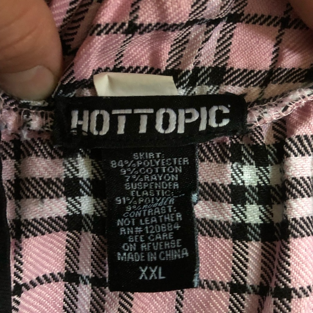 Hot Topic Pink and Black Plaid Skater Skirt - Picture 4 of 4